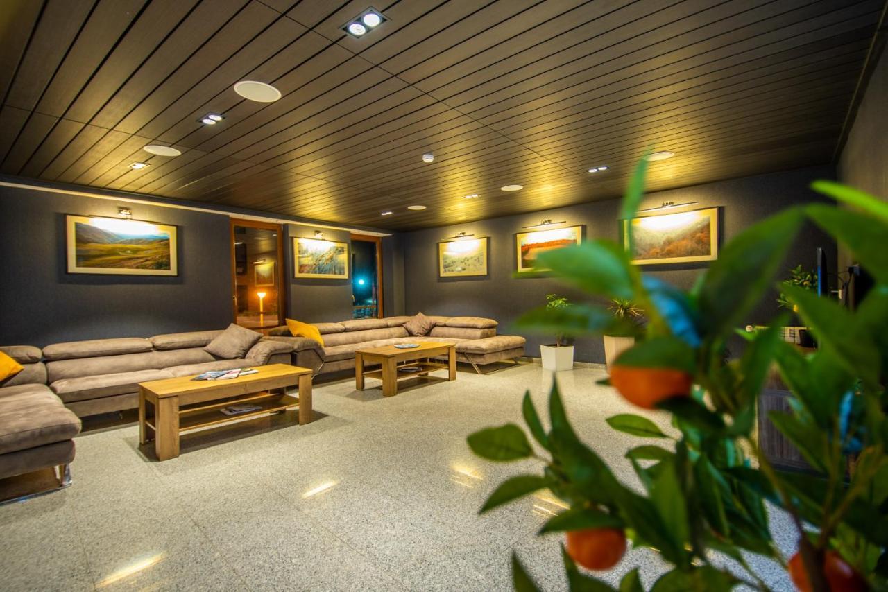 Orbi Palace Hotel Official Bakuriani Exteriör bild